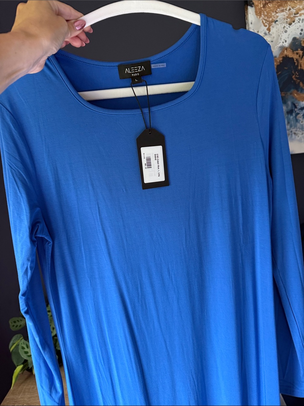 Aleeza Paris NWT Sz L Women's Royal Blue Long Sleeve Scoop Neck Top